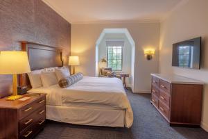 Executive Suite room in Morris Inn at Notre Dame