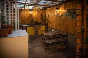 A bridge to the Coliseum