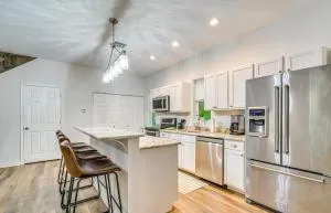 3 Mi to Silver Springs State Park Home with Grill! - Citra