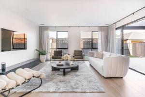 Room in a Modern Home in keysborough