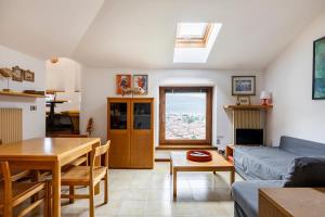 Lake Attic in Villa Lina