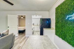 South Tampa Private Condo Peaceful Get Away