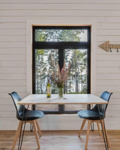 Sunset Off-grid Oyster Creek Cabin