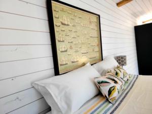 Sunset Off-grid Oyster Creek Cabin