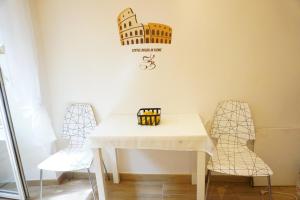 A bridge to the Coliseum