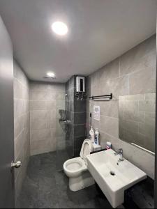 Emporis Cozy Modern Duplex Studio Kota Damansara
