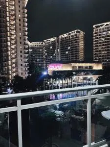 Azure Urban Resort Residence - Real