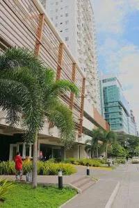 Comfortable 2bedroom with pool Avida Tower, IT Park - Tabok