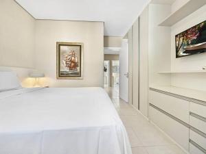 Guarujá - Condominio - Piscina - Churrasqueira - Lounge