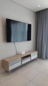 Sandton Gate Luxury 2 Bed Apartment - JOHANNESBURG