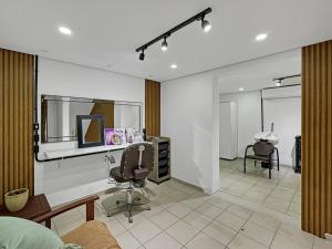 2 Bedroom in beautiful beach front condo