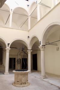 Dragonetti Luxury House