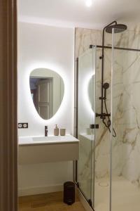 Maisons de vacances Villa luxueuse - La maison des pilotes - 50 m du circuit des 24h du Mans : photos des chambres