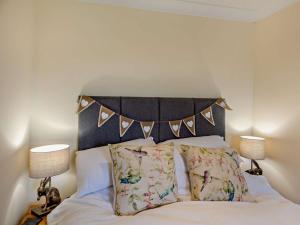 1 Bed in Abergele 95565