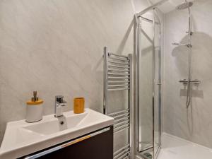 1 Bed in Abergele 95565