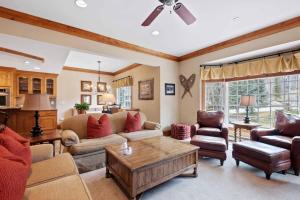 The Charter at Beaver Creek F3505