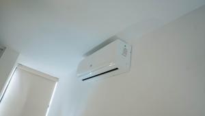 Residenciales H1 & H2 - Breakfast & Room Service - Airport close