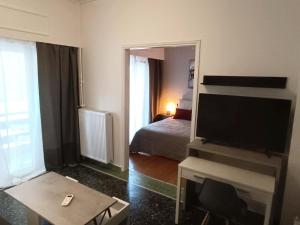 Thissio Hideaway Suite