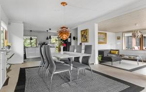 3 Bedroom Beautiful Home In Asperup