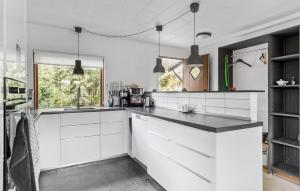 3 Bedroom Beautiful Home In Asperup