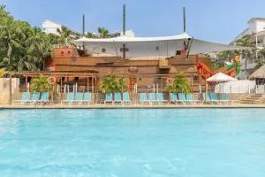 加连得可麦仑酒店 - 全包 - 米卡