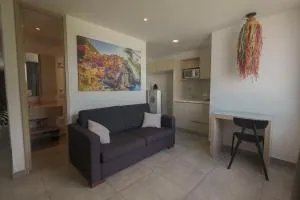 Antope - Apartaestudios - Versalles