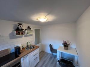 Green Grass Cut Apartment