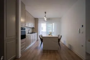 The 10th Floor Apartment - 科利比塔