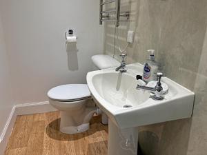 Glenrigh House - The Garden Flat for 4