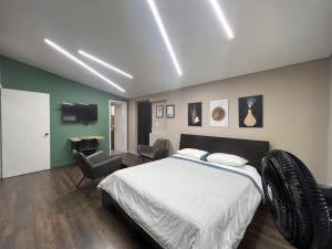 Hospedaje cerca a centro comercial de Santafé A104 By Roots Rentals - Апартаменты/квартиры, Медельин
