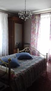 Maisons de vacances Antique maison de montagne en ville ! : photos des chambres