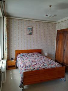 Maisons de vacances Antique maison de montagne en ville ! : photos des chambres