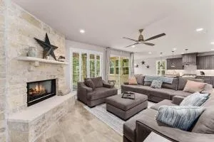 Canyon Star - Sleeps 10 Foosball Table - Cranes Mill