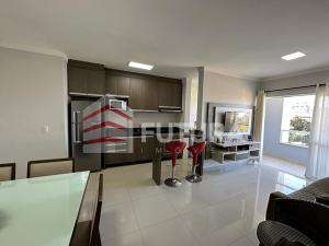 Belíssimo apartamento a poucos metros da praia LA003E