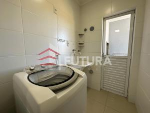 Belíssimo apartamento a poucos metros da praia LA003E