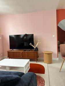 Appartements Grand Appartement ultra moderne Plein Centre, plage a pieds, avec parking : photos des chambres