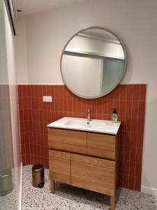 Appartements Grand Appartement ultra moderne Plein Centre, plage a pieds, avec parking : photos des chambres