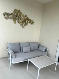 123 Harmony Hall Green