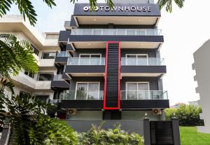 Super Townhouse 158 Near Netaji Subhash Marg Near Appu Ghar