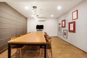 Super Townhouse 158 Near Netaji Subhash Marg Near Appu Ghar