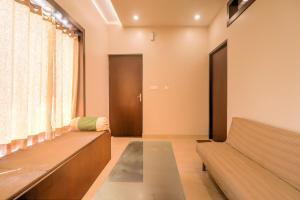 Townhouse Amaraa Farms Near LuLu Hypermarket