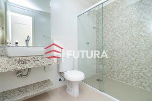 Apartamento de 02 quartos a 250 metros da praia LA018E