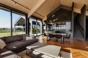 Swan Lake - Hillsborough