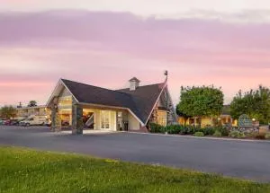 Best Western Plus Plattsburgh - بلاتسبرغ