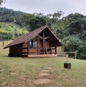 Chalé aconchegante com lareira fogueira e natureza - 蒙特罗洛巴托