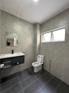 3Story Family Suites 7pax Ikea Batu Kawan 5min