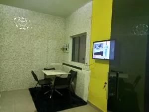 casa grande com ar condicionado próximo ao shopping - Bocaiúva