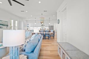 The Salty Seahorse 105 WI