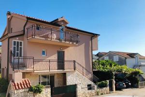 Apartments by the sea Grebastica, Sibenik - 4881 
