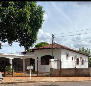 Casa espaçosa centro capital MS